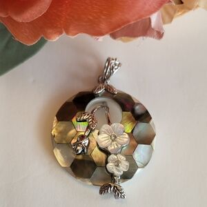 Mosaic Abalone Shell Pendant Flower Crystal Oval Iredescent Silvertone